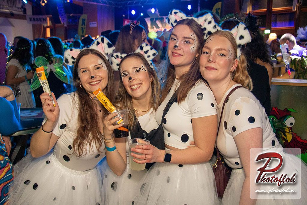 www_PhotoFloh_de_Altweiberfasching_Pirmasens_Dahn_27_02_2025_135